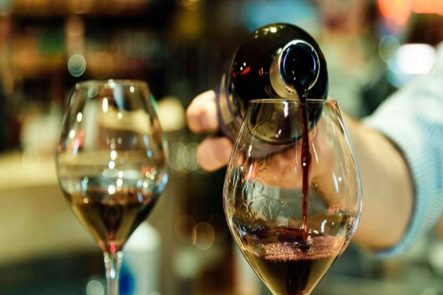 Vino georgiano, khachapuri e pizza, con tour di Tbilisi in omaggio