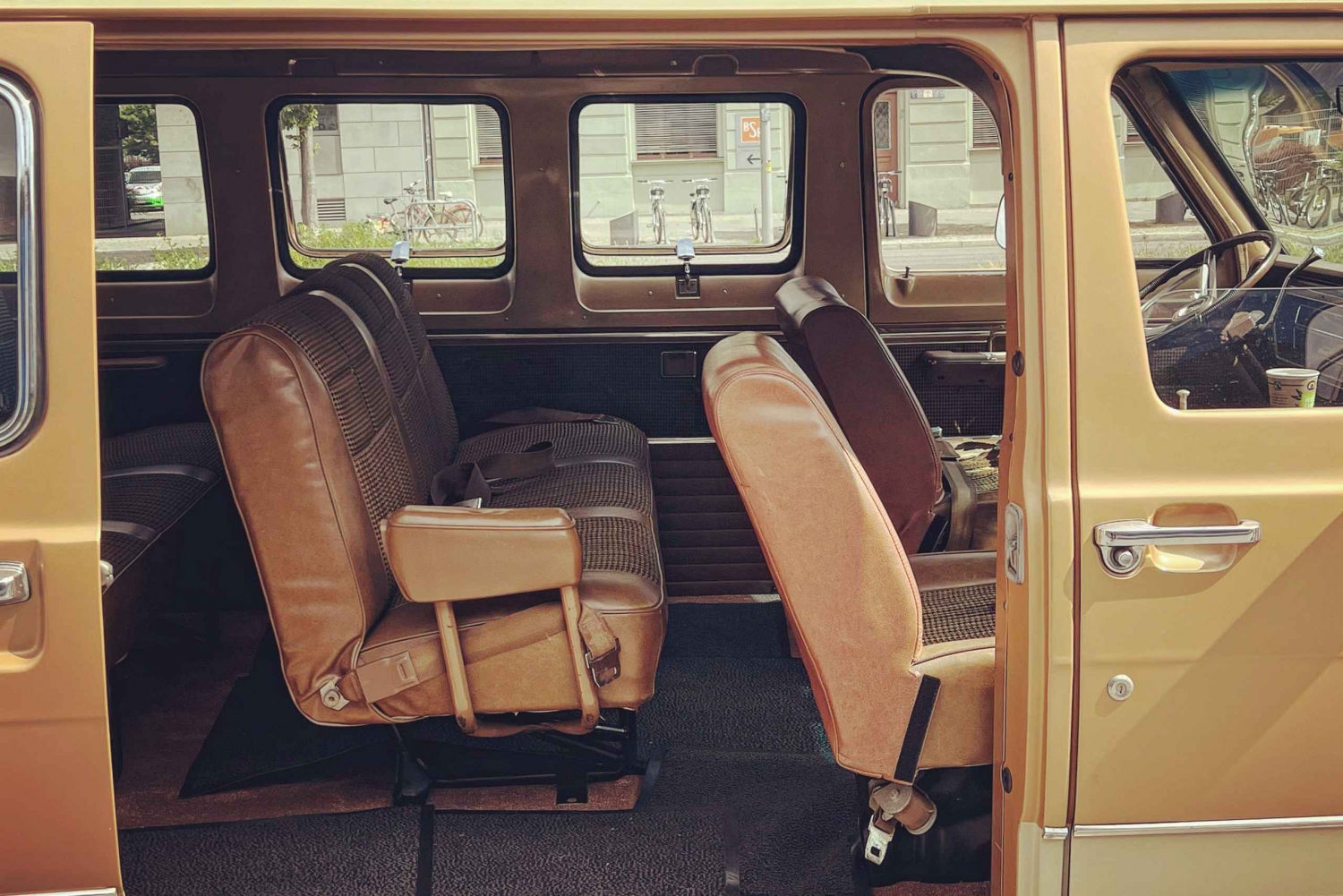 Berlin: DIY & Subculture Sightseeing in a 1972 Ford Van!