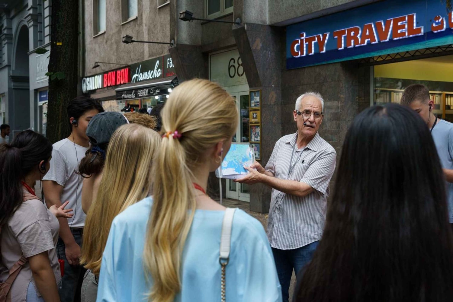 Group tour: From Al-Nasr in Damascus to Sonnenallee