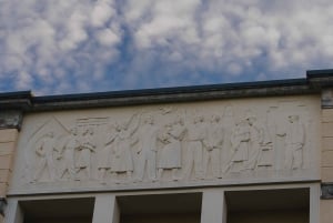 Пешеходная экскурсия по Карл-Маркс-Аллее: Социалистическая история Берлина