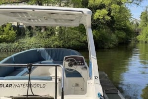 Köpenick Berlin: Self-Drive Boat Tour for up to 12 people