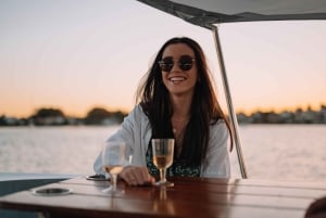 Köpenick: rejs wycieczkowy łodzią do samodzielnego kierowania (mieści do 8 osób)