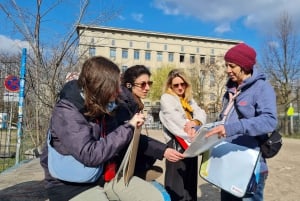 Att leva i skuggan av Berlins nattliv – en stadsvandring