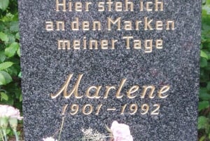 Marlene Dietrich - kaikkien aikojen kuuluisin saksalainen!