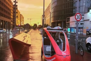 Triff Santa in Berlin: Glühwein und Sightseeing im E-Rikscha