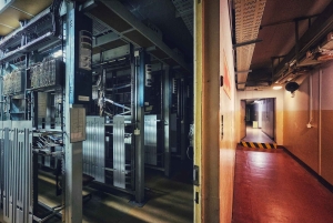 Nuclear bunker near Berlin: Guided adventure tour with lunch