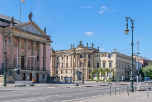 Vanhan Berliinin kierros: Brandenburgin portti, Unter den Linden ja muuta
