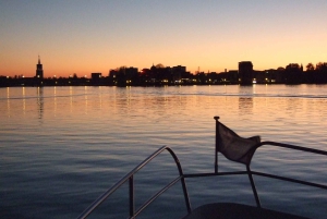 Potsdam: Yacht Cruise - Lakes of Berlin - Castles & Nature