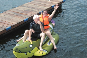 Potsdam: Yacht Cruise - Lakes of Berlin - Castles & Nature