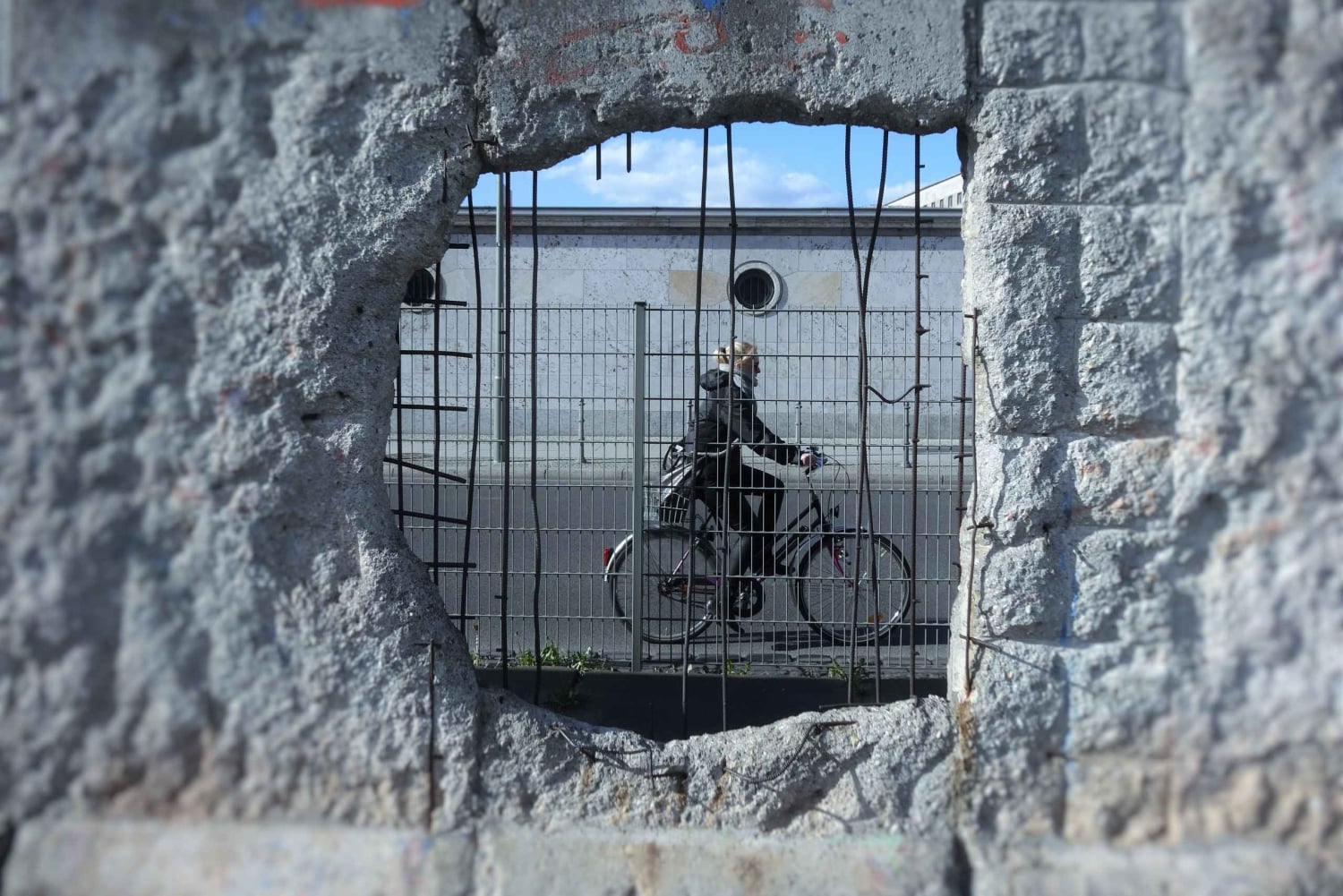 Privat rundtur bakom Berlinmuren och kalla krigets Berlin