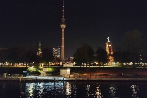 Tour particular noturno por Berlim em um riquixá, 3 horas