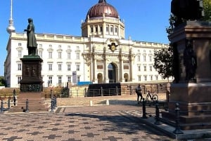 Prywatna wycieczka rowerowa Berlin Highlights szyta na miarę do 10 osób