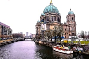 Private Minivan Tour Berlin Highlights Driver and Guide
