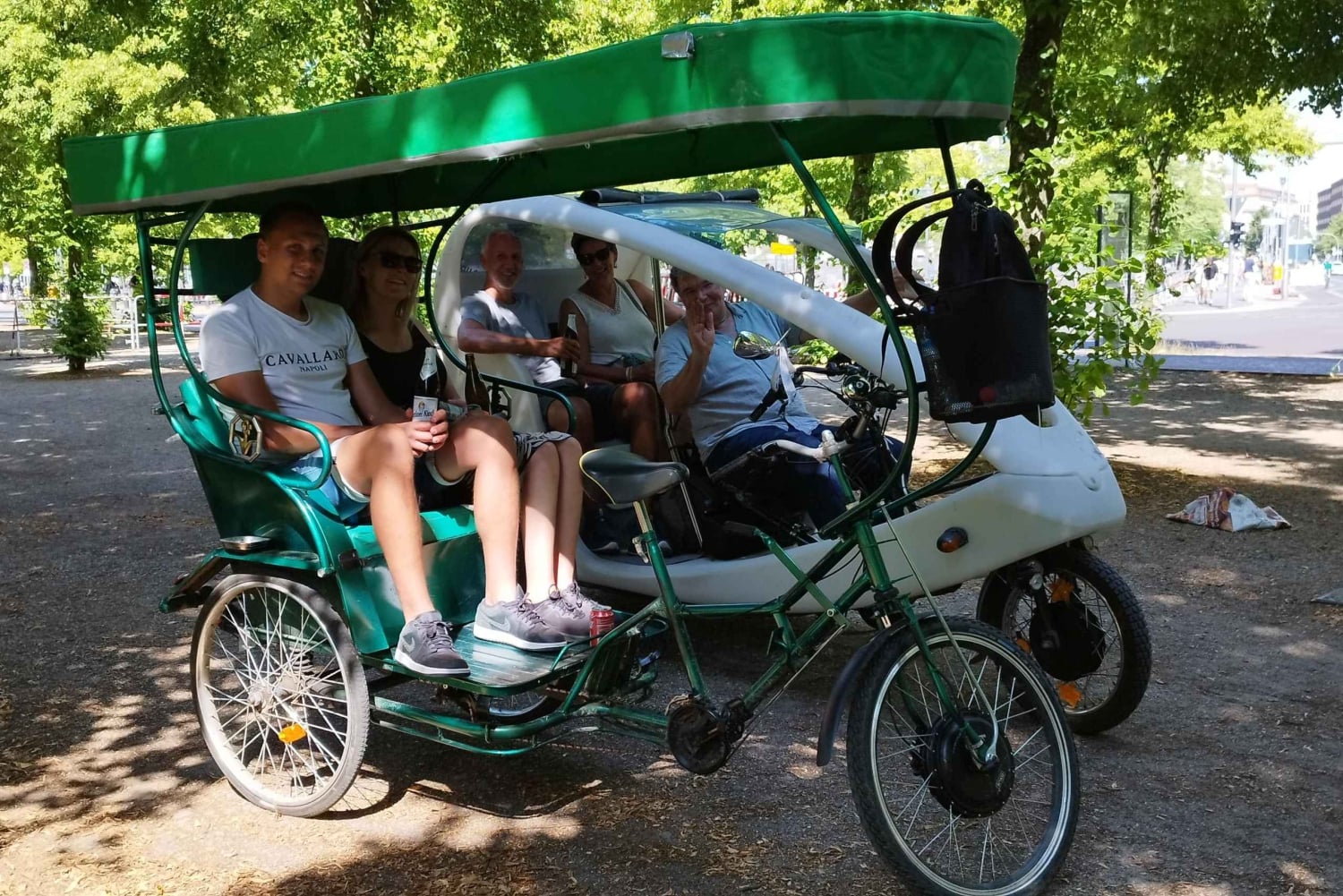 Private Rickshaw Berlin Secrets Taylor-Made up-to 6 Pers.