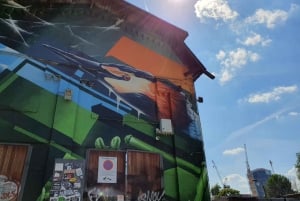 Private Street Art & Graffiti Guided Tour in Berlin