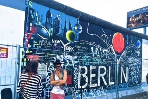 Berlin : Private Street Art Walking Tour (Private Tour)