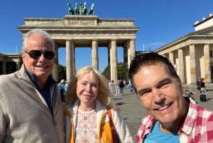 Private Taxi Tour durch Berlin Ost und West und den Kiez 5-6h