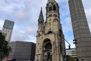 Private Taxi Tour durch Berlin Ost und West und den Kiez 5-6h