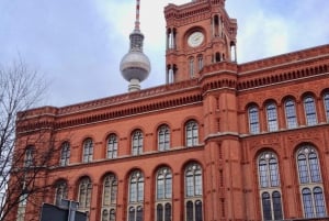 Private Taxi Tour durch Berlin Ost und West und den Kiez 5-6h