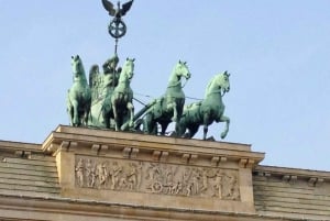 Private Taxi Tour durch Berlin Ost und West und den Kiez 4-6h