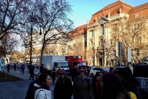 Private Taxi Tour durch Berlin Ost und West und den Kiez 4-6h