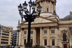 Private Taxi Tour durch Berlin Ost und West und den Kiez 4-6h