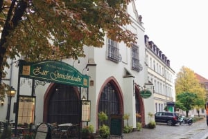 Private Taxi Tour durch Berlin Ost und West und den Kiez 4-6h