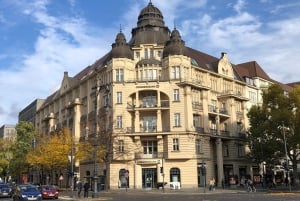 Private Taxi Tour through Berlin Extended & Relaxed ca 6-8h