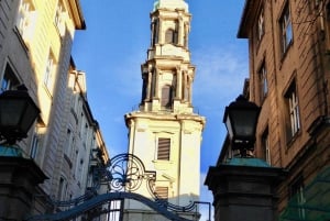 Private Taxi Tour through Berlin Extended & Relaxed ca 6-8h