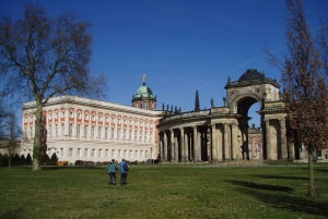 Private Tour: Sachsenhausen Memorial & Potsdam from Berlin