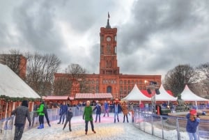 Jarmark bożonarodzeniowy RedTown Hall i piesza wycieczka po mieście z atrakcjami