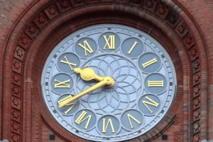 Jarmark bożonarodzeniowy RedTown Hall i piesza wycieczka po mieście z atrakcjami