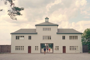 Sachsenhausen Memorial: Walking Tour from Berlin