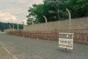 Sachsenhausen Memorial: Walking Tour from Berlin