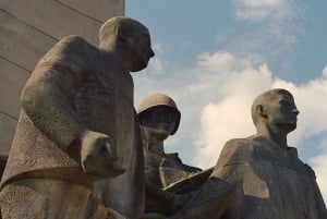 Sachsenhausen Memorial: Walking Tour from Berlin