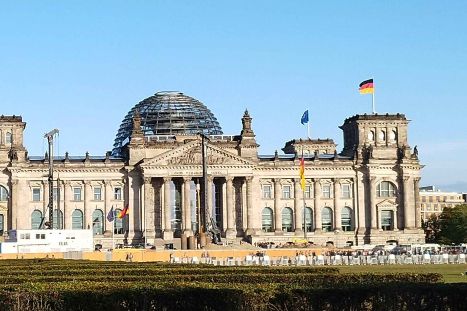 Samodzielna jazda na hulajnodze elektrycznej z przewodnikiem w małych grupach