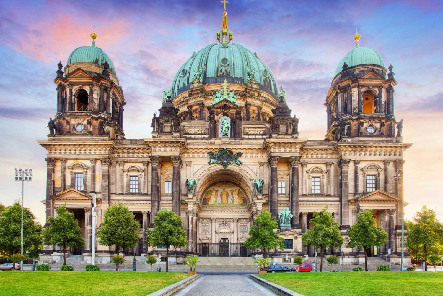 Skip-the-line Berlin Cathedral and Old Town Private Tour
