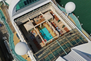 Croisière en bateau sans file d'attente et visite guidée de la vieille ville de Berlin