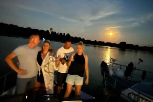 Sundowner, 2-hour sunset boat tour with skipper.