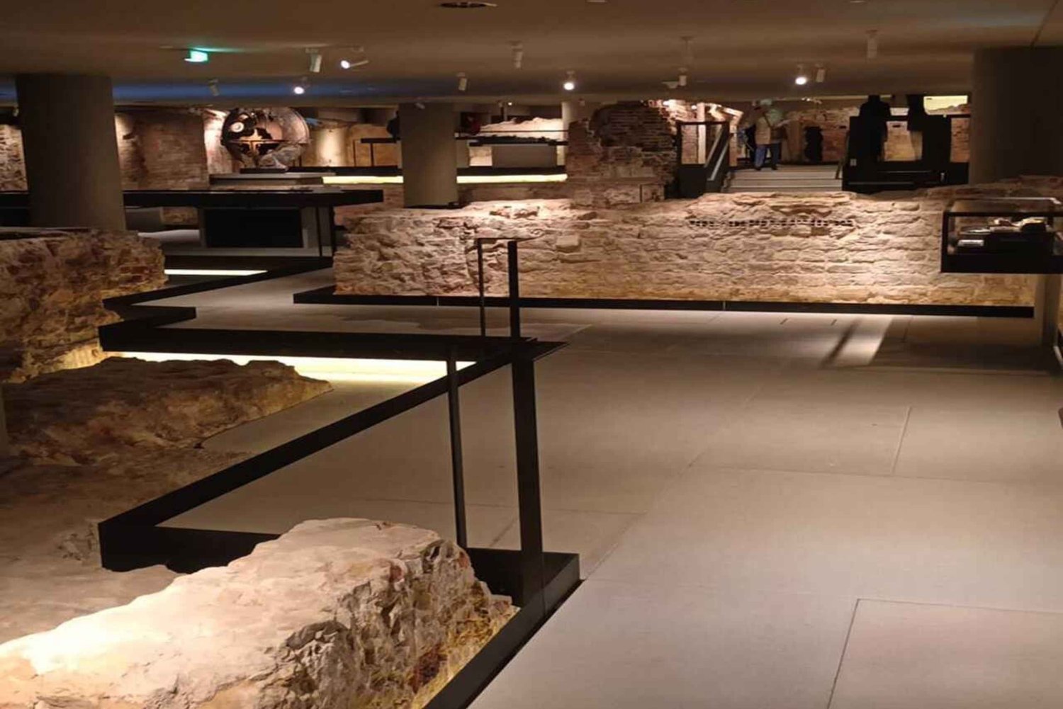 Tour a piedi del cuore antico di Berlino