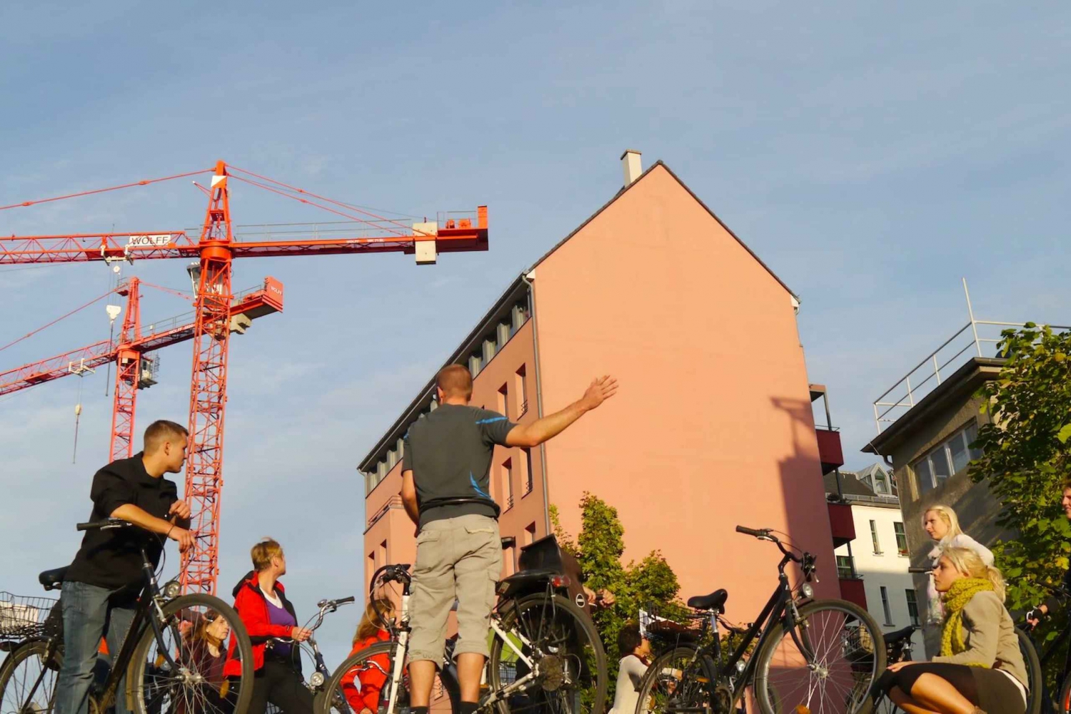 Tur 1 & 3 Combo | Berlin: 'Deep Drive' guidad 5 h cykeltur