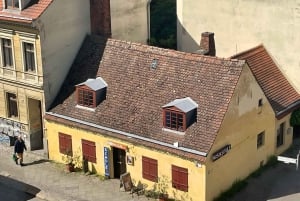 Traces of Time—Painting Experience with Guided Tour & Live Violin at Ackerhaus 1723