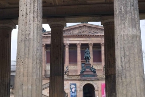 Tranfer with small or Bigger introduction Tour Berlin