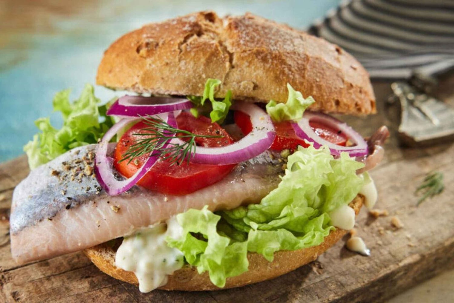 ベルリンの本物の味をお楽しみください：アレクサンダープラッツの屋台の食べ物ツアー