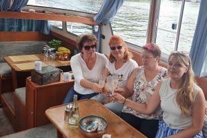 Wannsee: Excursión privada de 4 horas en barco por los siete lagos con patrón