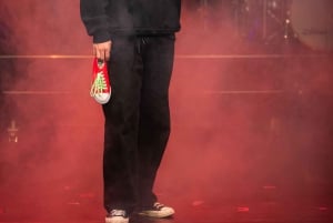 Berlin: '90s Forever - Hits & Acrobatics' - Varieté Show