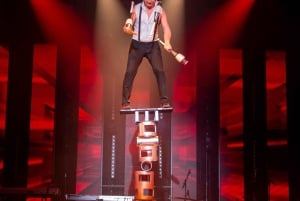 Berlin: '90s Forever - Hits & Acrobatics' - Varieté Show