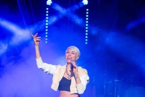 Berlin: '90s Forever - Hits & Acrobatics' - Varieté Show