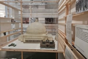 WWII and Cold War Tour - Die Spuren des Dritten Reiches in Berlin