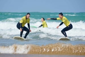 Biarritz: 1.5-Hour Group Surf Lesson